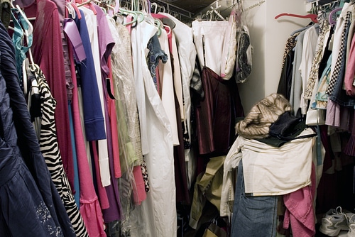 Common Mistakes That Cause Closet Clutter - Perfect Fit Closets - Custom Closets Calgary